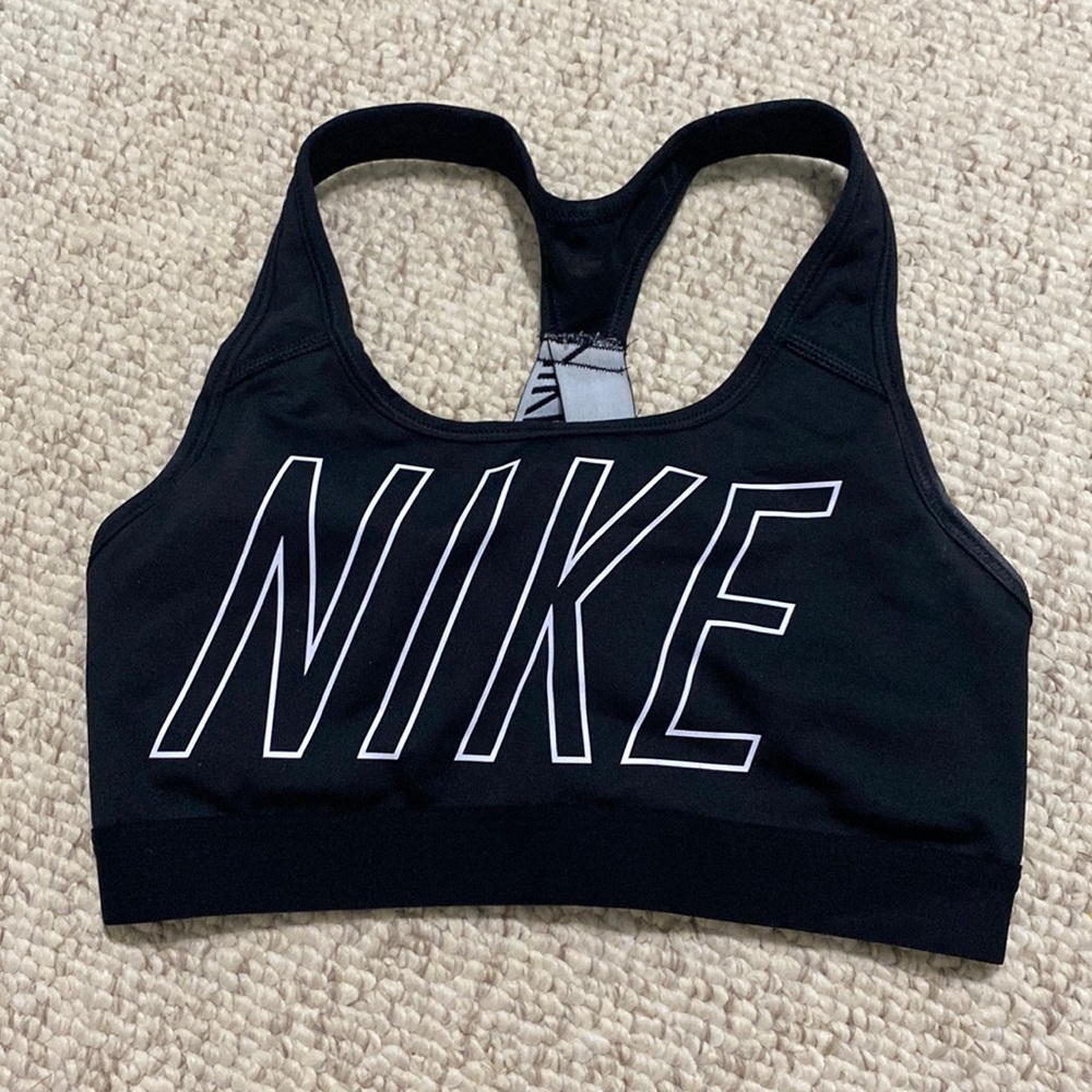 Black Nike sports bra size small